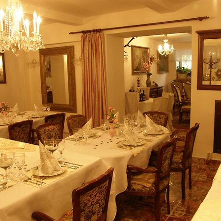Hotel Garni オストラヴァ エクステリア 写真
