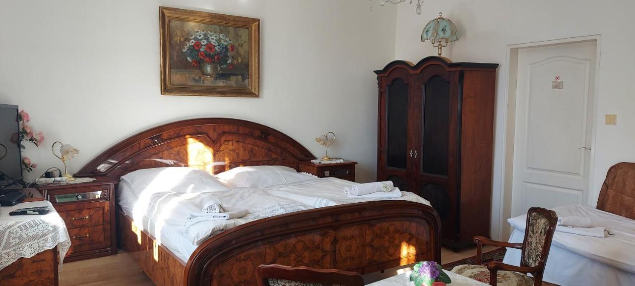 Hotel Garni オストラヴァ エクステリア 写真