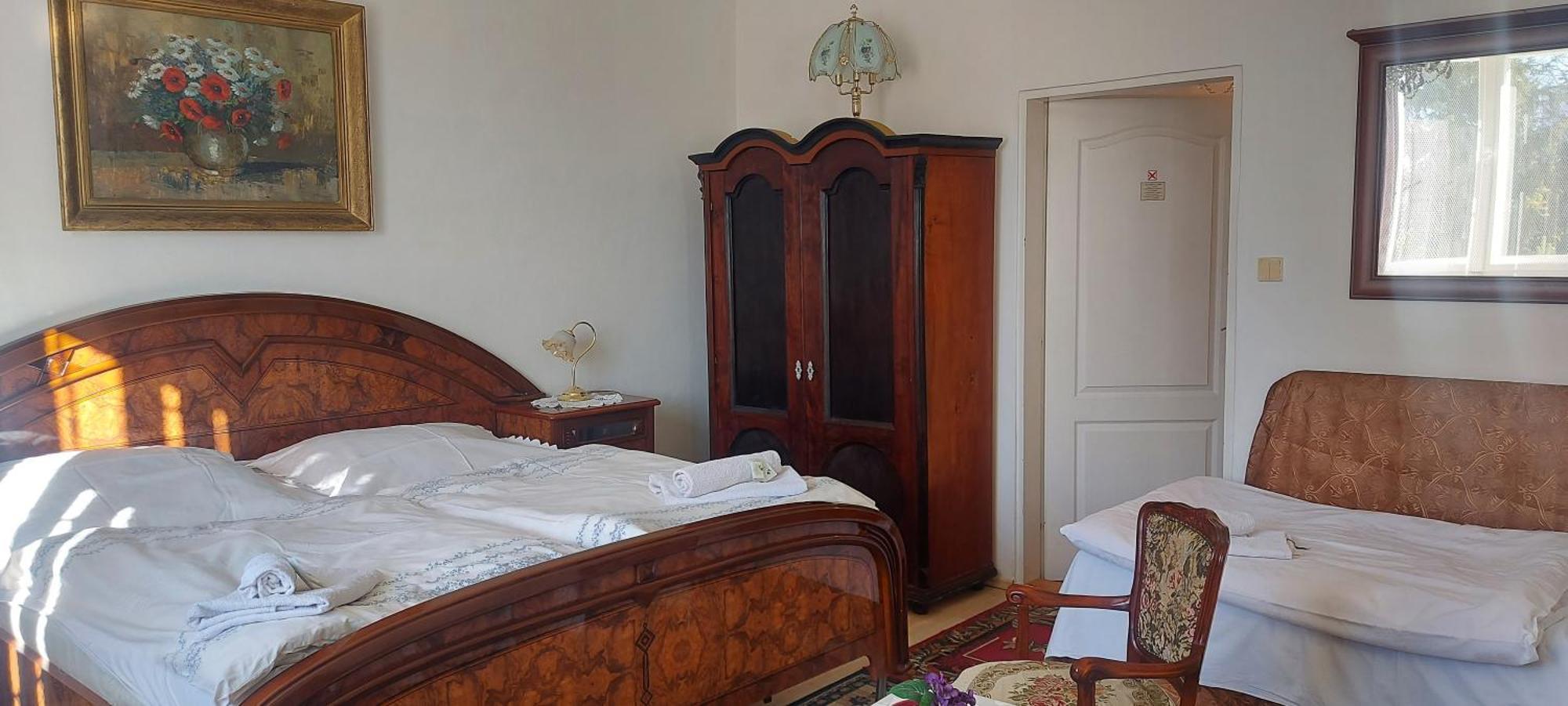 Hotel Garni オストラヴァ エクステリア 写真