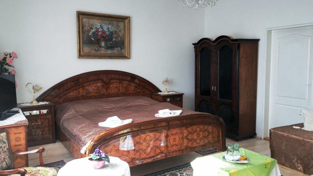 Hotel Garni オストラヴァ エクステリア 写真