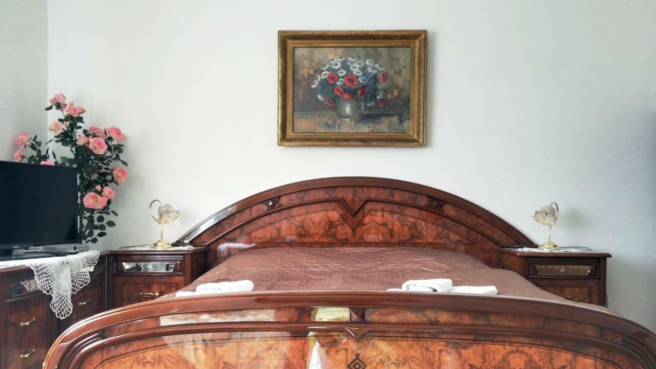 Hotel Garni オストラヴァ エクステリア 写真